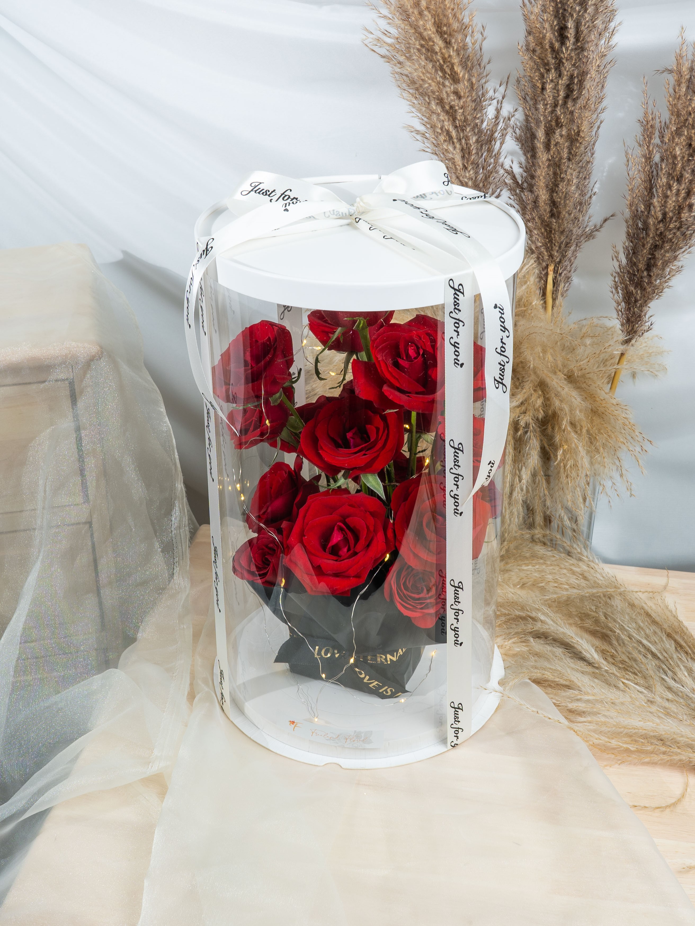 See. Love - Freeland Floral thumbnail 2