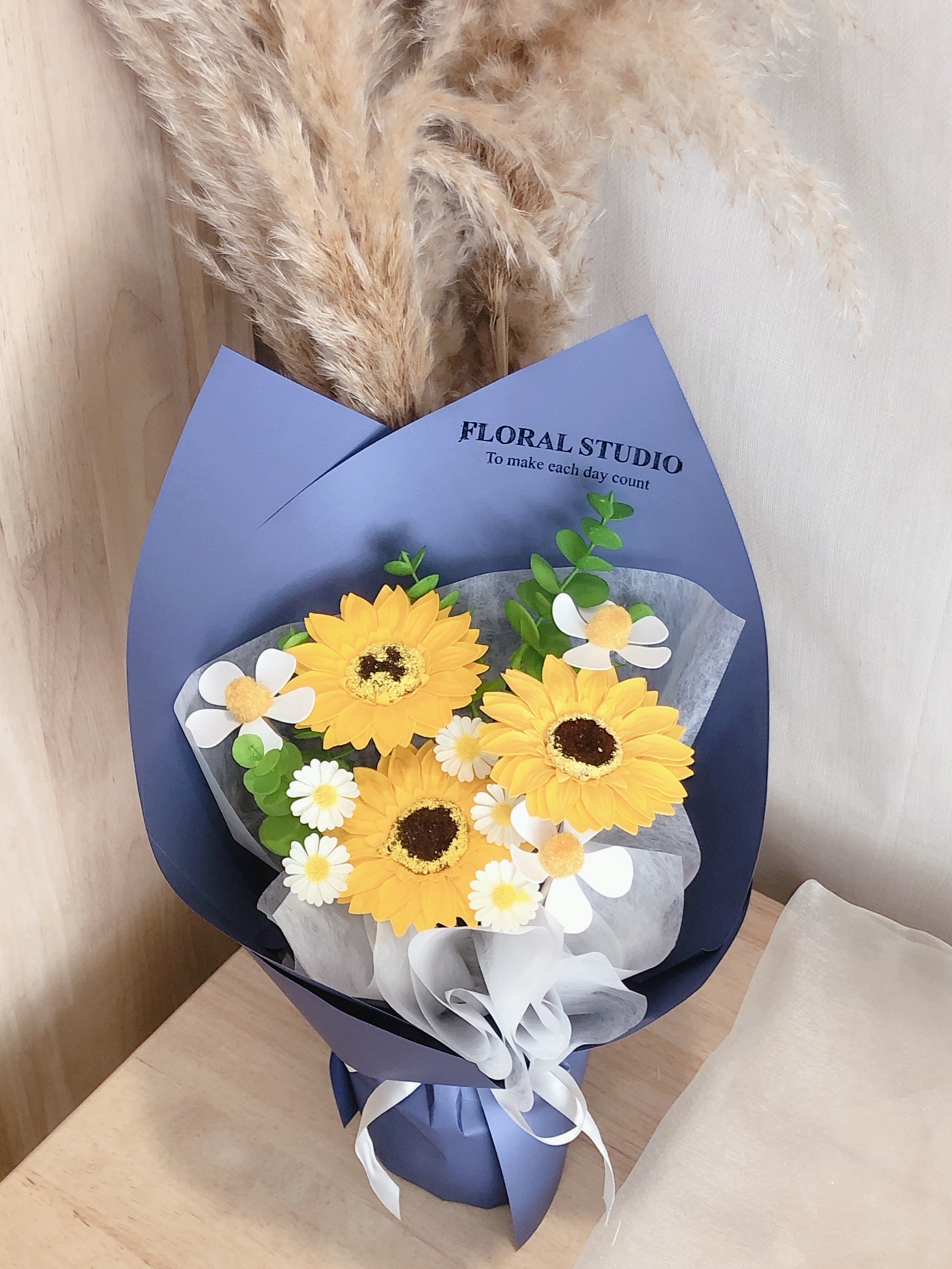 Sunny Day - Freeland Floral thumbnail 3