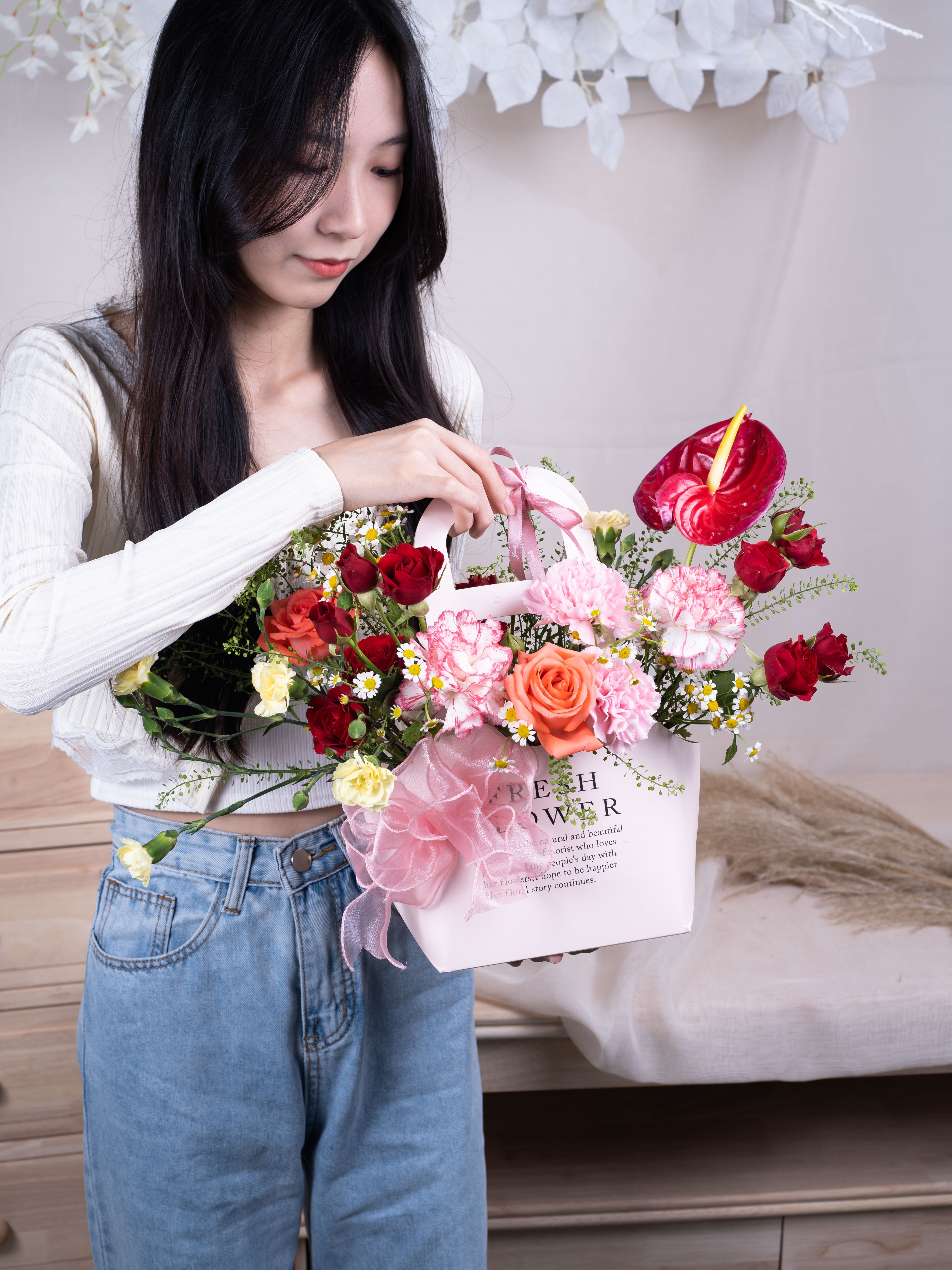 Piacevole - Freeland Floral thumbnail 4