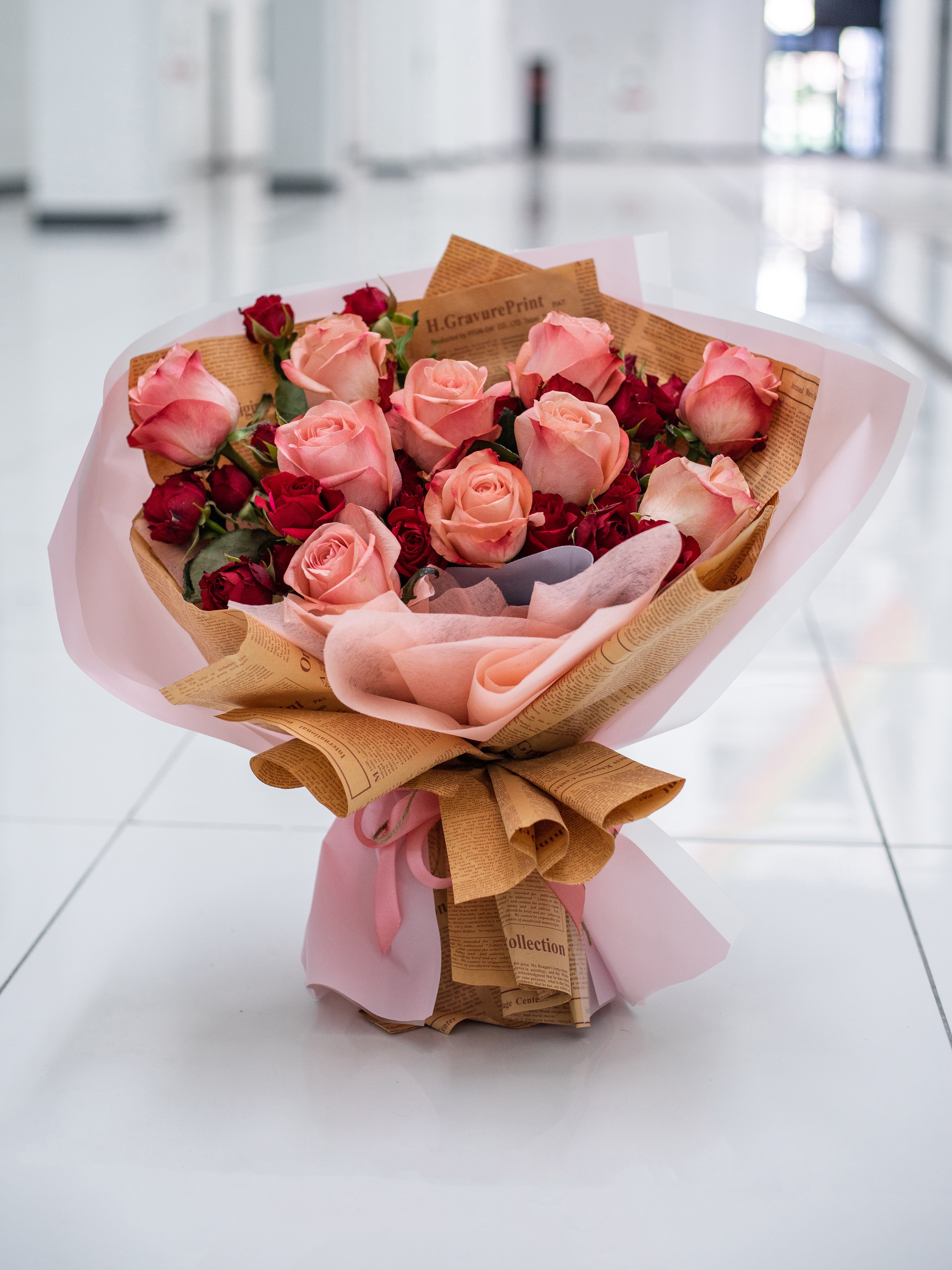 Romantic Encounter - Freeland Floral thumbnail 1