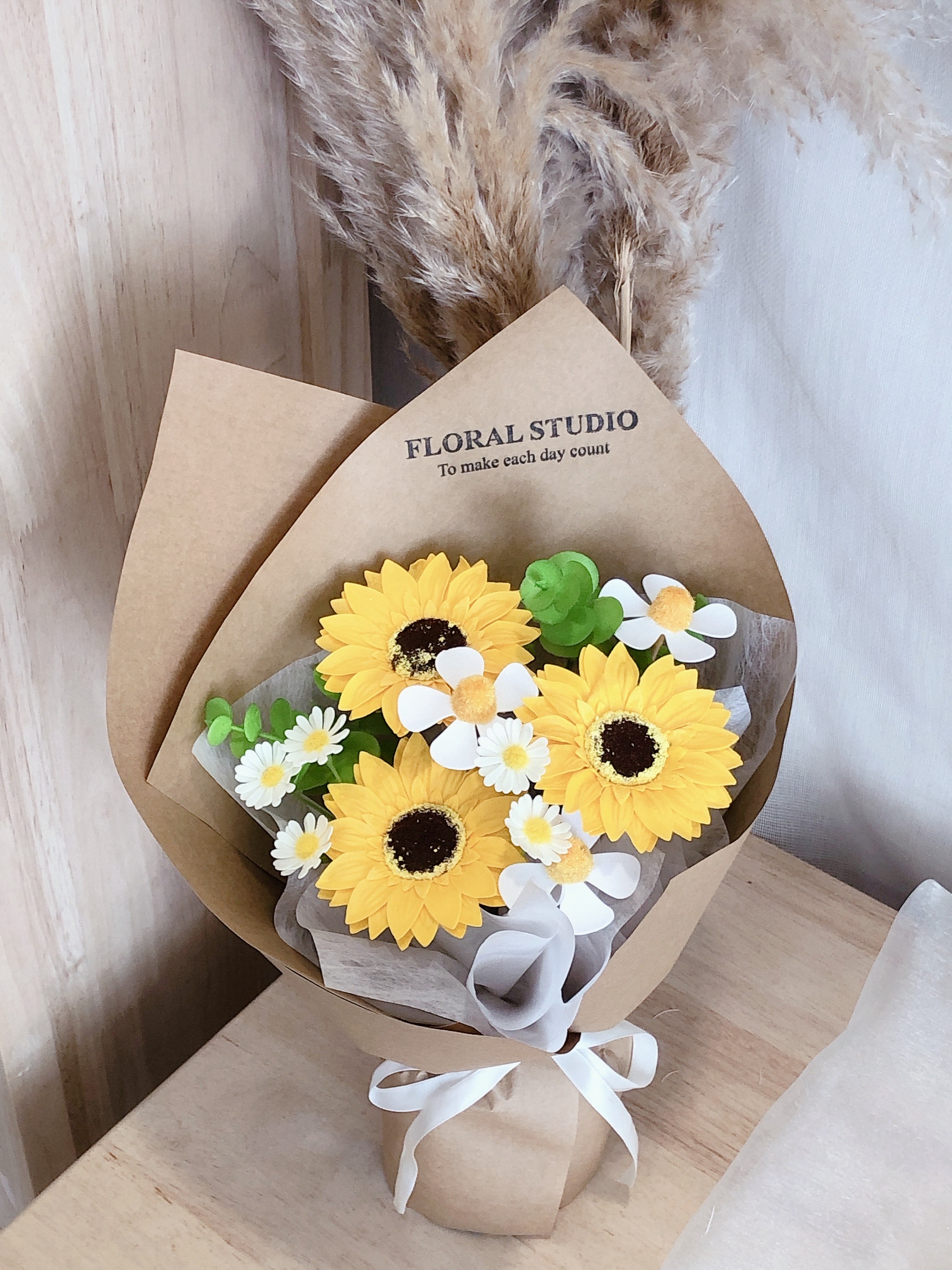 Sunny Day - Freeland Floral thumbnail 2