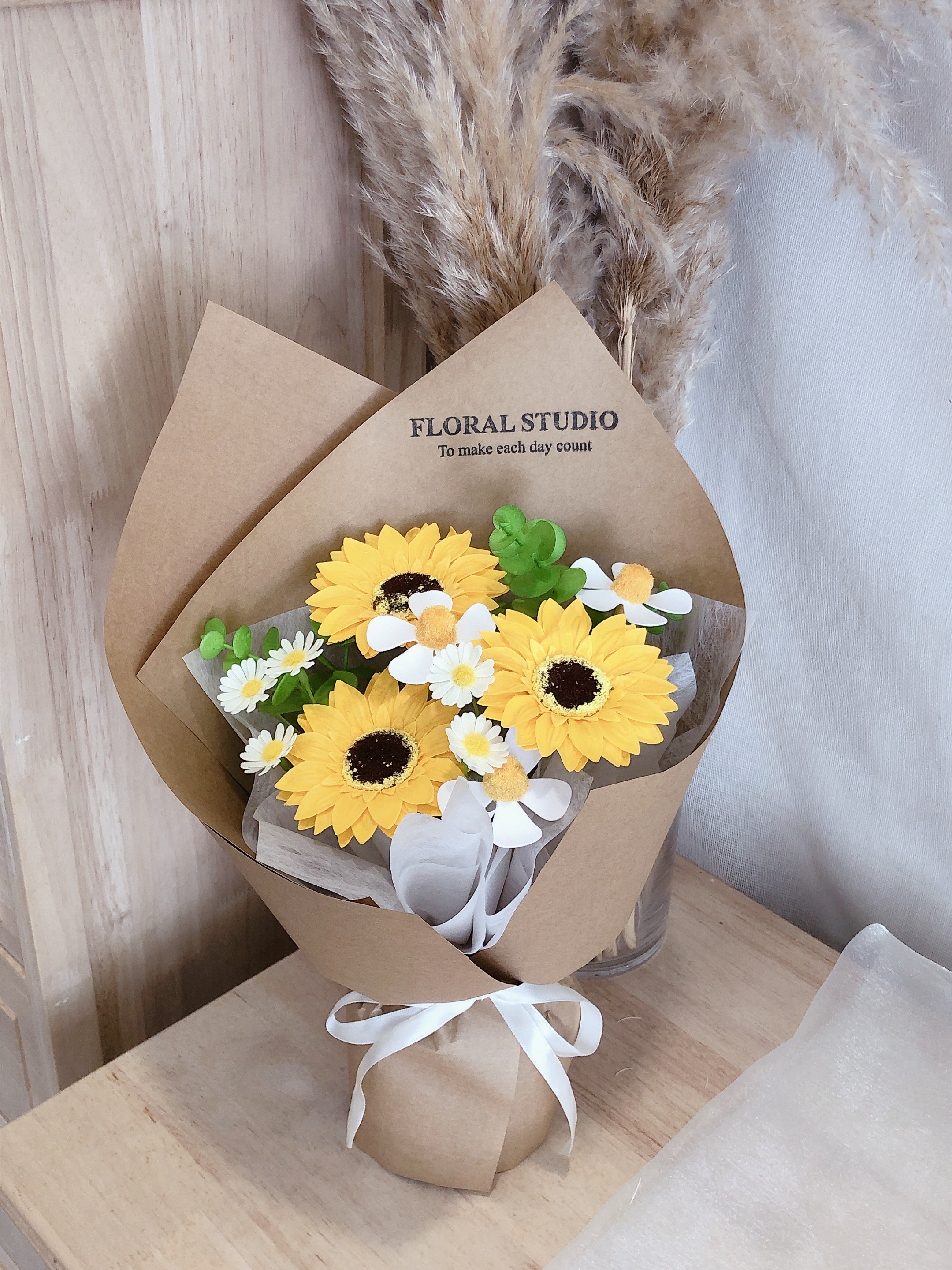 Sunny Day - Freeland Floral thumbnail 1