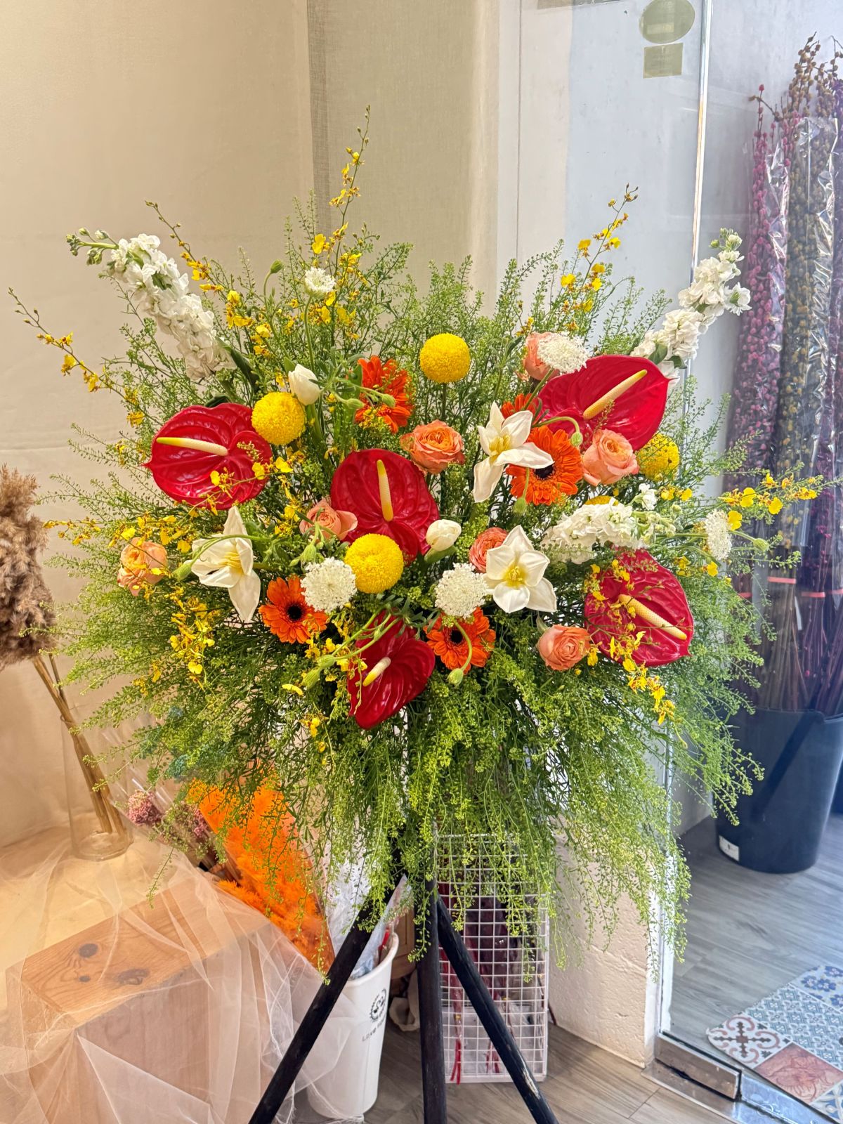 Compliment Wishes - Freeland Floral thumbnail 1