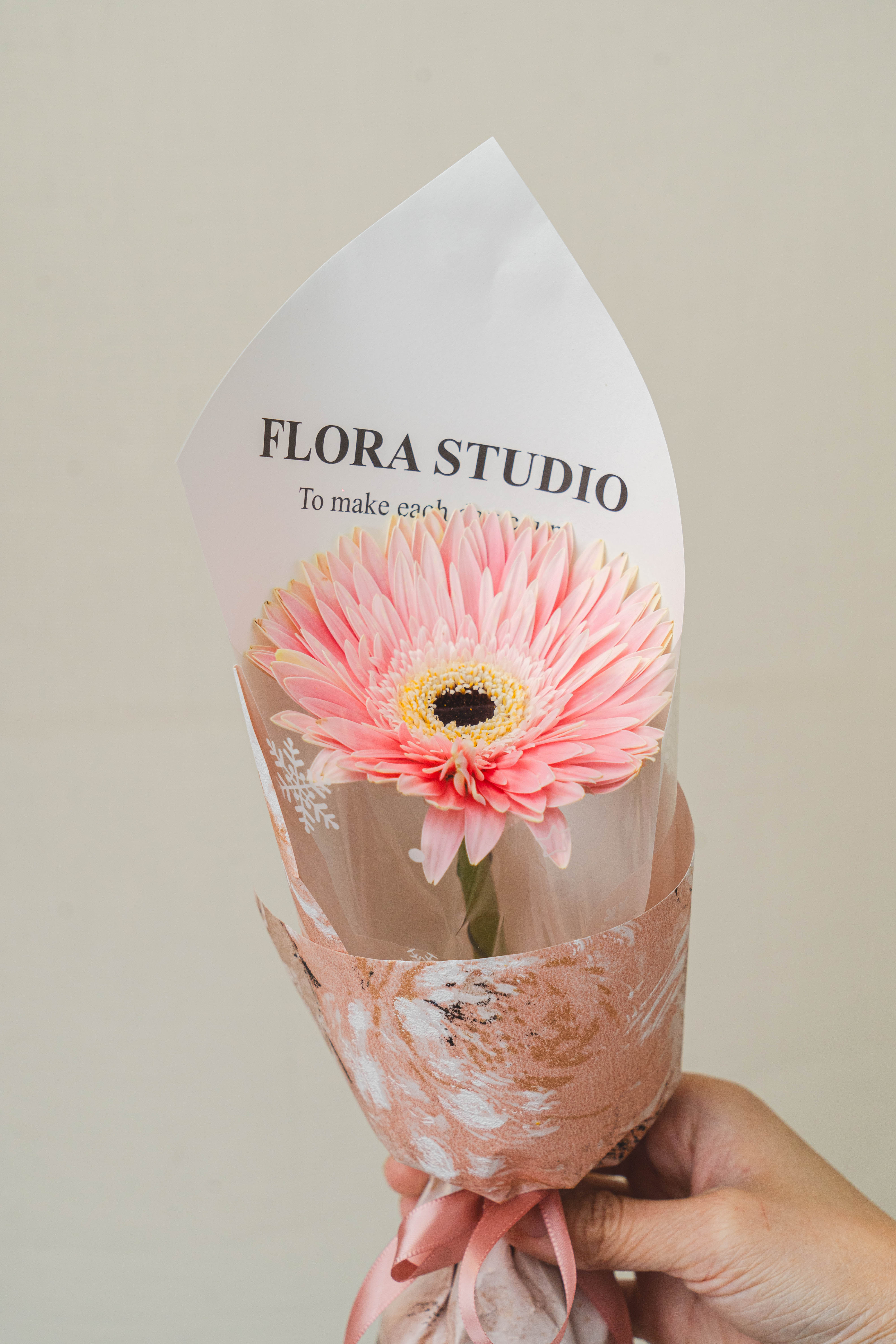 Single Daisy Elegant Bouquet