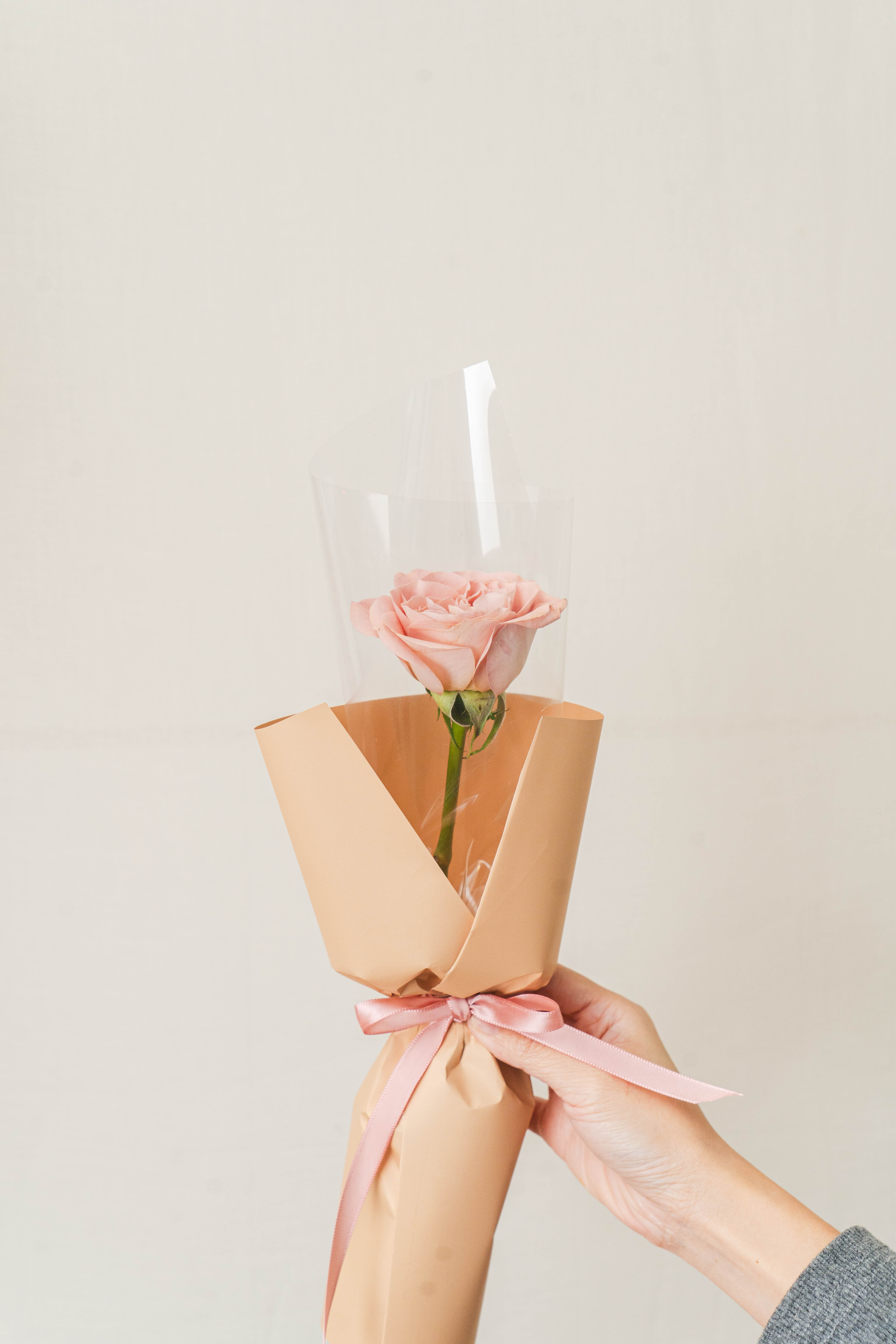 Single Rose Noble Bouquet
