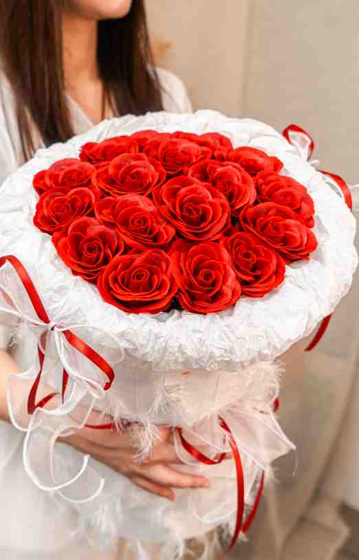Chant Chanel (Red) - Freeland Floral thumbnail 4