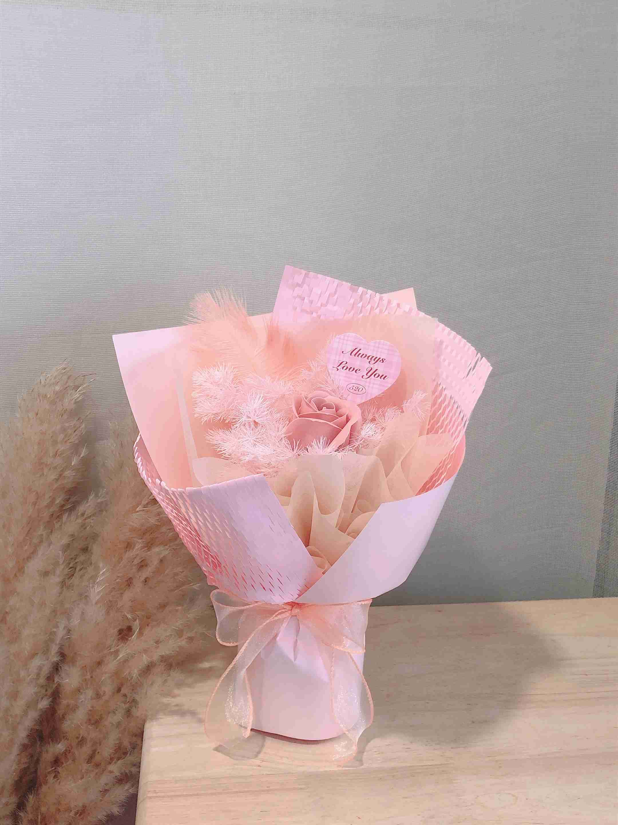1 Stalk Soap Flower Valentine Bouquet (Pink)